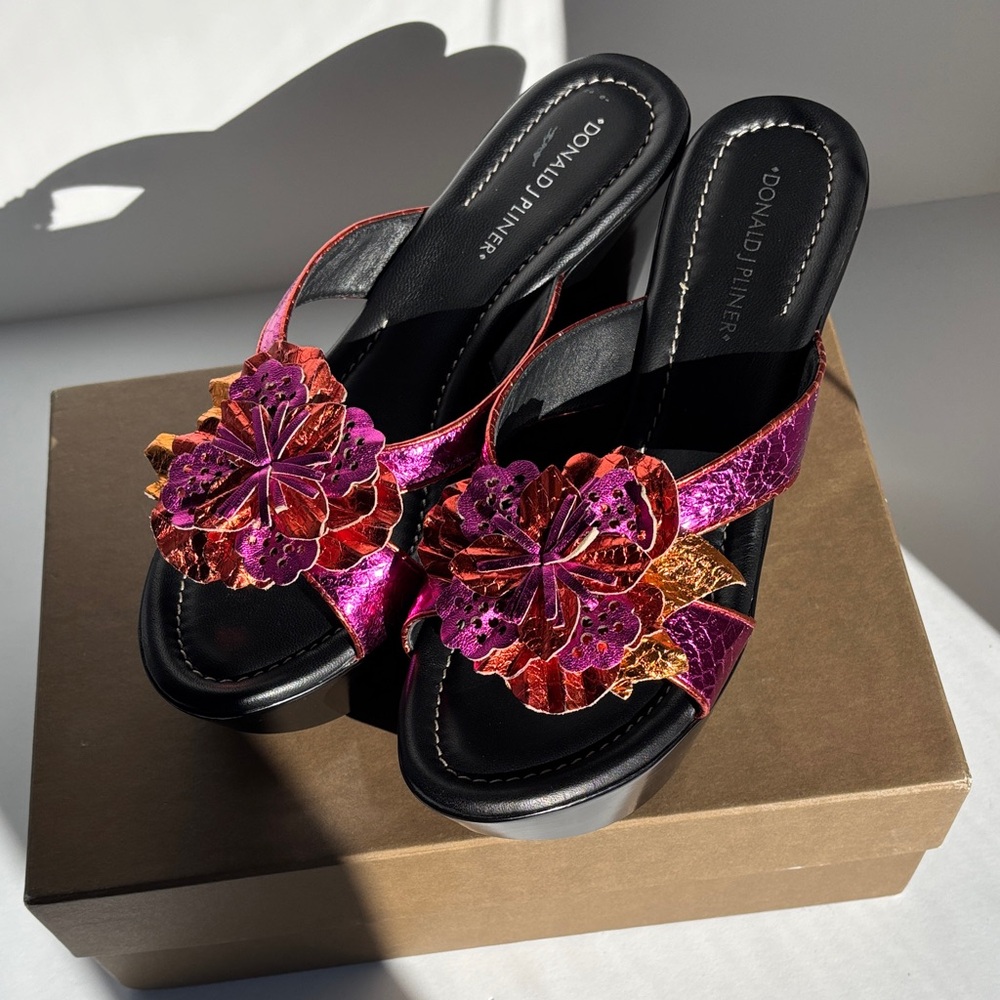 Donald J. Pliner Women's Vibrant Floral Sandals